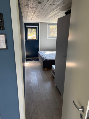 1491548-15 Nyrenoverad husbåt med vedeldad bastu - "Muskö Sealodge"