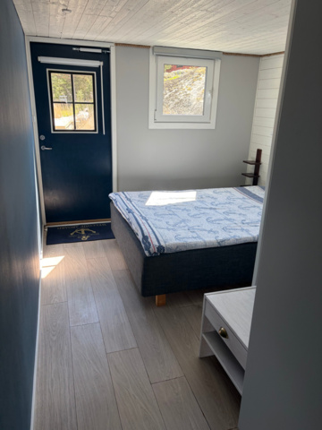 1491548-16 Nyrenoverad husbåt med vedeldad bastu - "Muskö Sealodge"