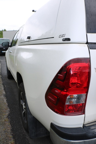1417056-10 Toyota Hilux Extra Cab 2.4 AWD Automatic, 2021 (Repair Item)