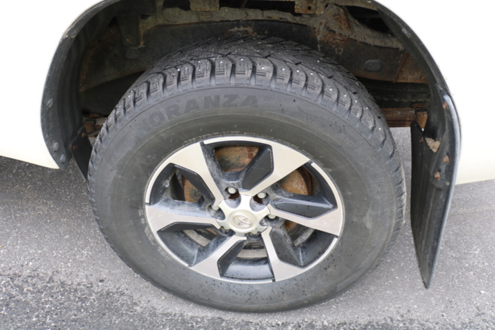 1417056-11 Toyota Hilux Extra Cab 2.4 AWD Automatic, 2021 (Repair Item)