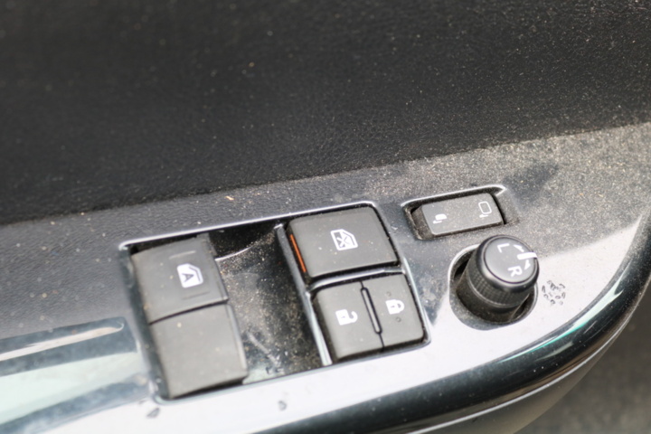 1417056-52 Toyota Hilux Extra Cab 2.4 AWD Automatic, 2021 (Repair Item)