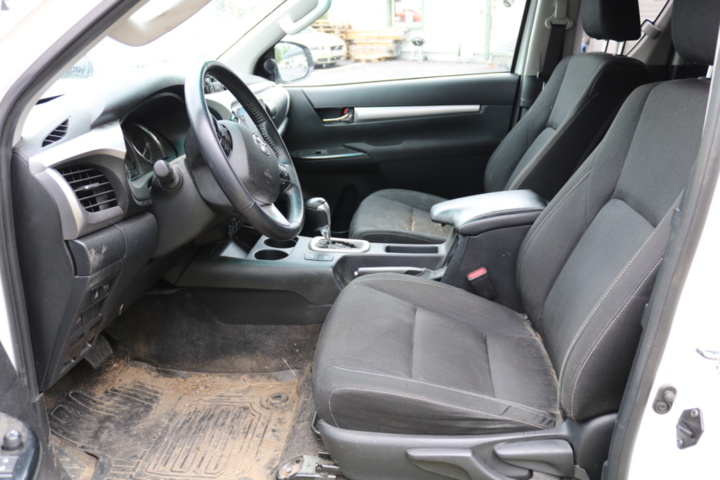 1417056-54 Toyota Hilux Extra Cab 2.4 AWD Automatic, 2021 (Repair Item)