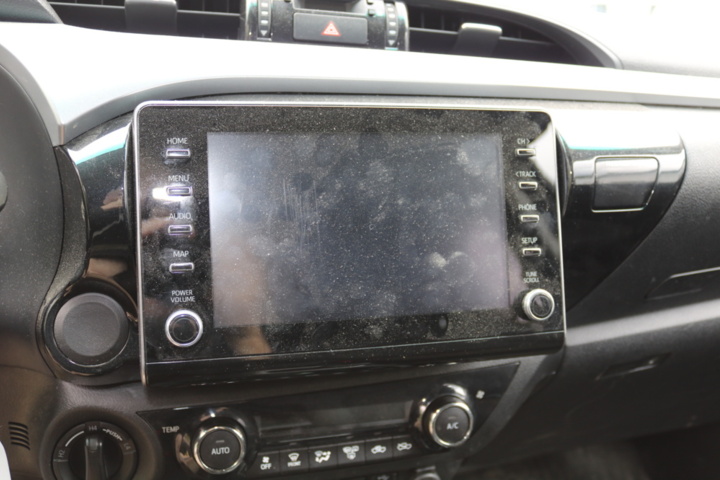 1417056-67 Toyota Hilux Extra Cab 2.4 AWD Automatic, 2021 (Repair Item)