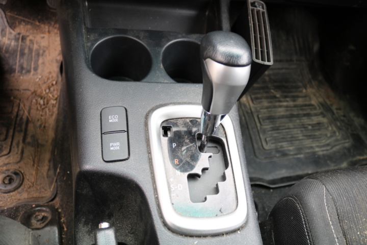 1417056-69 Toyota Hilux Extra Cab 2.4 AWD Automatic, 2021 (Repair Item)