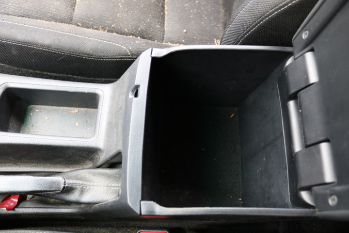 1417056-70 Toyota Hilux Extra Cab 2.4 AWD Automatic, 2021 (Repair Item)