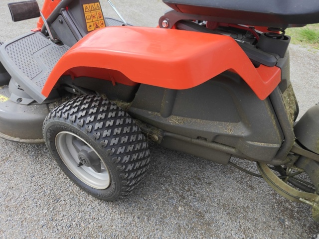 1485264-9 Åkgräsklippare med klippaggregat - Husqvarna R112C - 2022