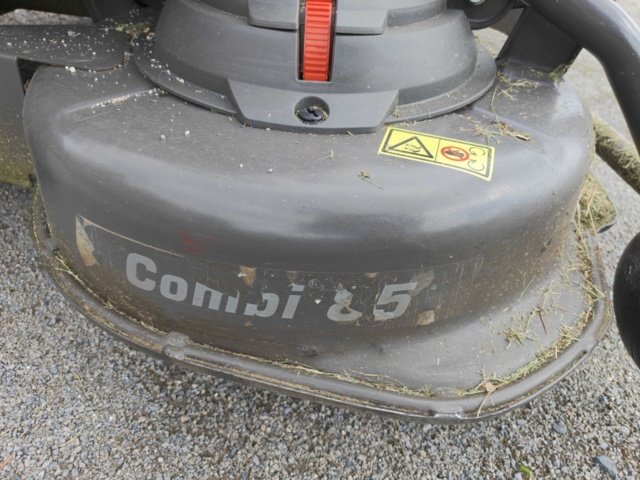 1485264-15 Åkgräsklippare med klippaggregat - Husqvarna R112C - 2022