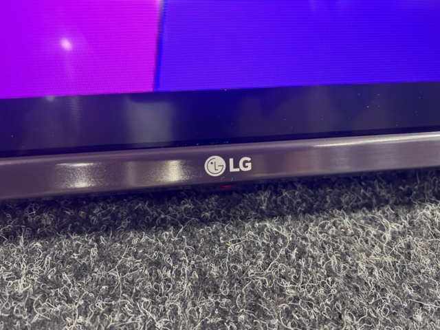 1533803-5 Monitor LG 86UL3G-B 4K 86"