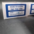 1533709-2 Märkpins, 50 000 st - Micro 100-System, 25 mm, svarta