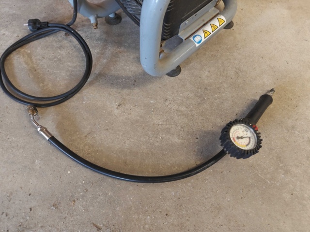 1485279-3 Compressor with accessories - Senco PC 190/3