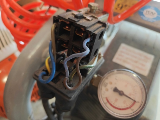 1485279-7 Compressor with accessories - Senco PC 190/3