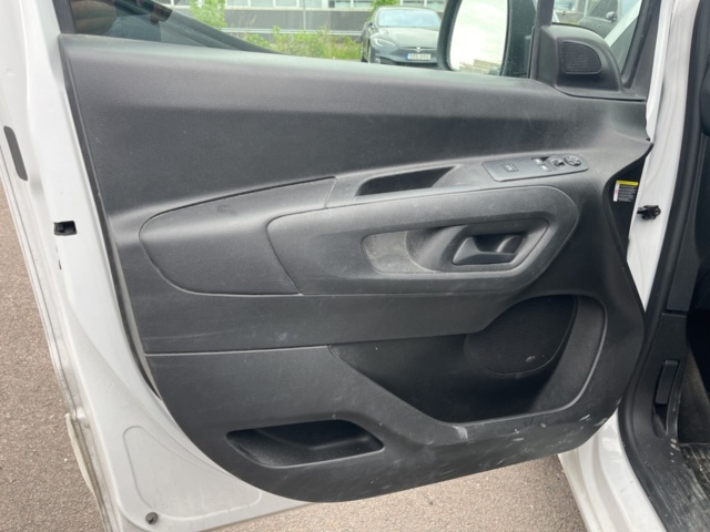 1357546-24 Toyota ProAce City 1.5D AdBlue Automatisk, 130hk -2023