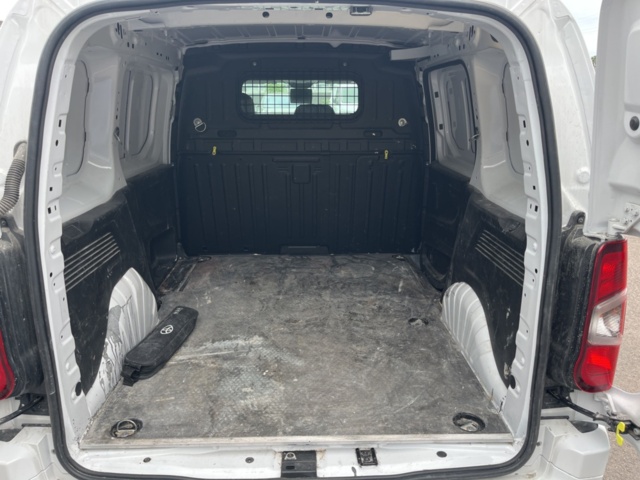 1357546-34 Toyota ProAce City 1.5D AdBlue Automatisk, 130hk -2023