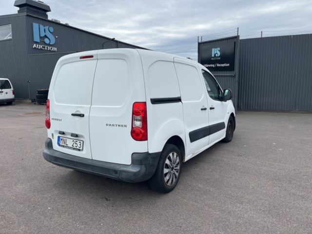 1357542-5 Peugeot Partner Van 1.6 HDi Manual, 90hp -2008 (Repair item)