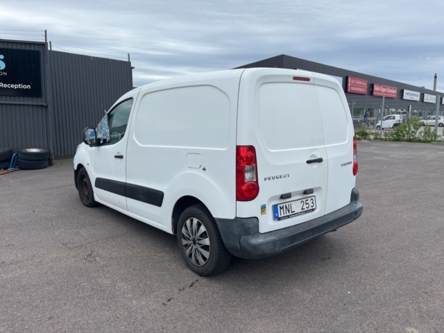 1357542-7 Peugeot Partner Van 1.6 HDi Manual, 90hp -2008 (Repair item)