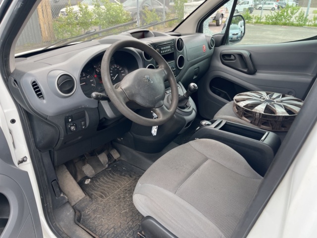 1357542-26 Peugeot Partner Van 1.6 HDi Manual, 90hp -2008 (Repair item)