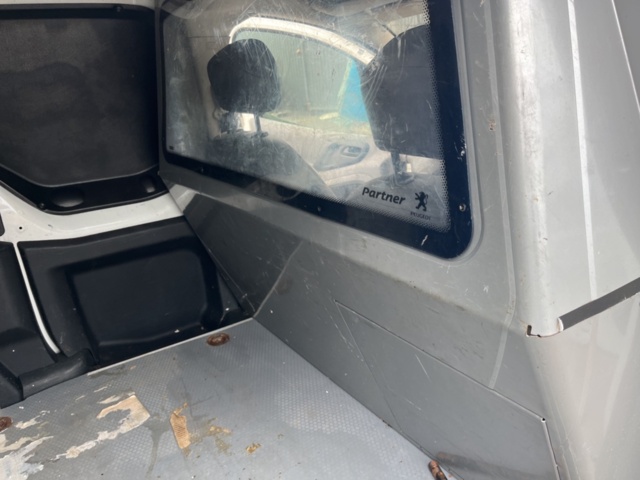 1357542-40 Peugeot Partner Van 1.6 HDi Manual, 90hp -2008 (Repair item)