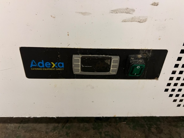 1533831-4 Display fridge with cooling well - Adexa