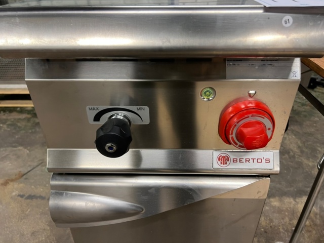 1533836-3 Vattenbad - Berto's