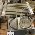 1533845-1 Korvbar med korvgrill, brödvärmare och bänk