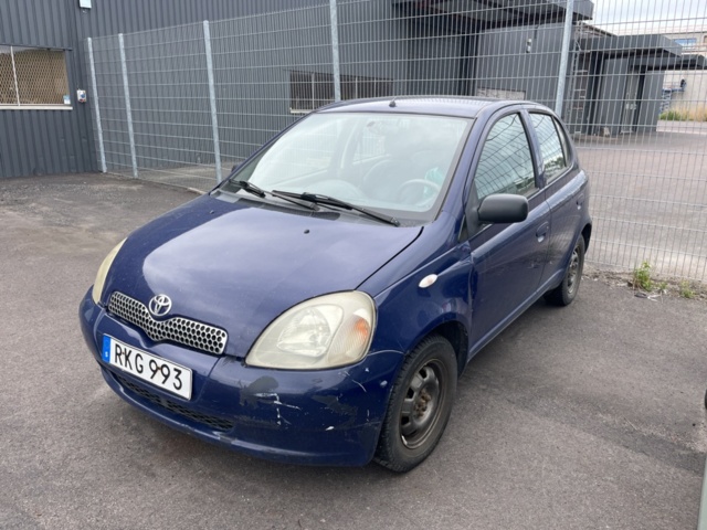 1357543-1 Toyota Yaris 5-door 1.3 VVT-i Super ECT, 4-speed, 86hp -2000 (Repair item)