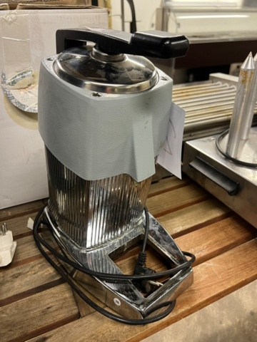 1533846-2 Juicepress
