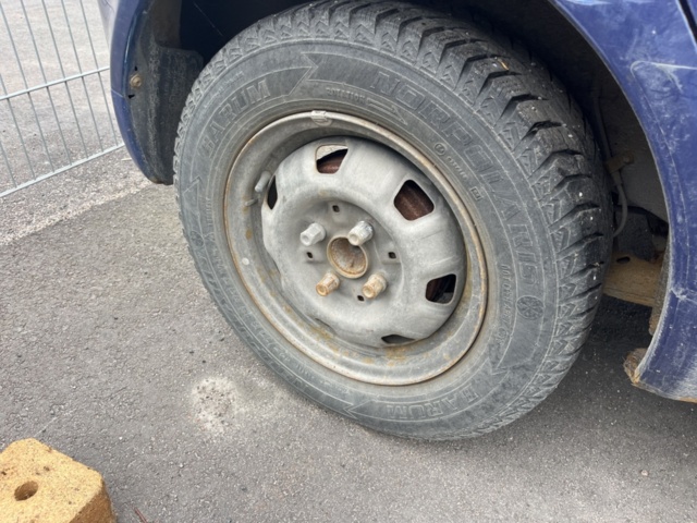 1357543-10 Toyota Yaris 5-door 1.3 VVT-i Super ECT, 4-speed, 86hp -2000 (Repair item)