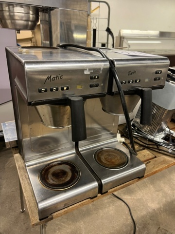 1533847-2 Kaffebryggare med tillbehör - Bravilor Bonamat Matic Twin och Crem