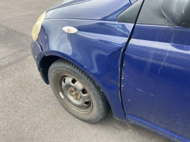 1357543-28 Toyota Yaris 5-door 1.3 VVT-i Super ECT, 4-speed, 86hp -2000 (Repair item)