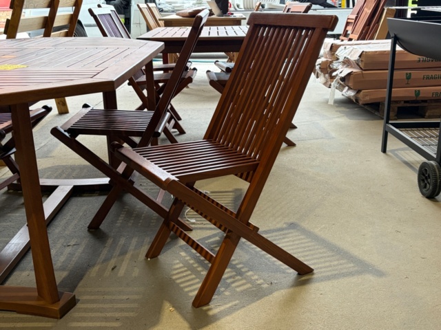 1525398-3 Teakbord och stolar 4 st