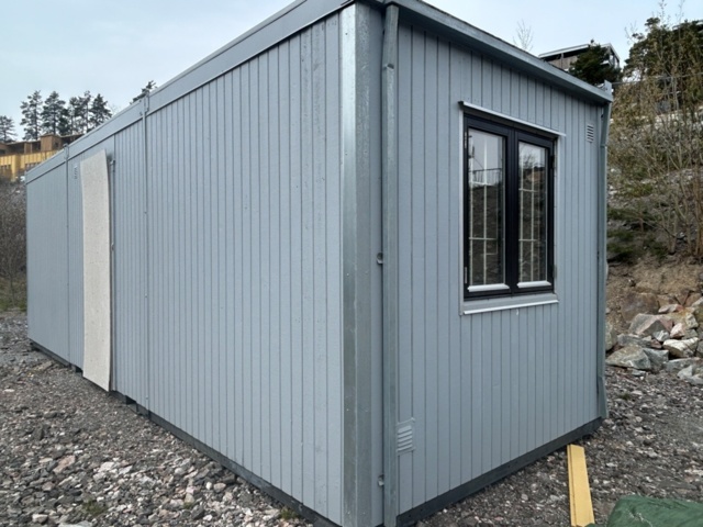 1235029-2 Office building with WC and kitchenette