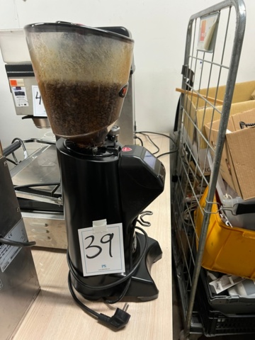 1533860-4 Kaffekvarn Eureka