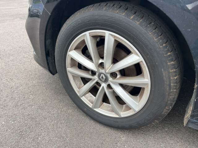 1357545-10 Renault Mégane 1.2 TCe Manual, 132hp -2017