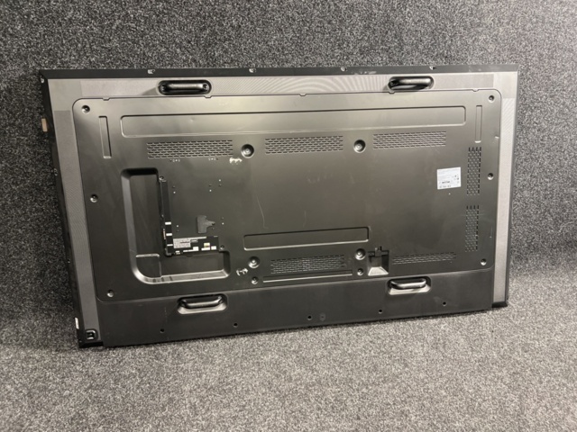 1533805-6 Monitor Samsung ED75E 75"
