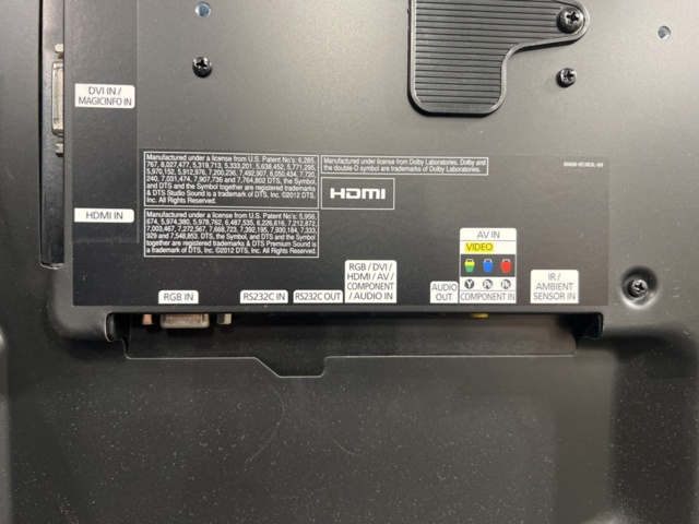 1533805-8 Monitor Samsung ED75E 75"