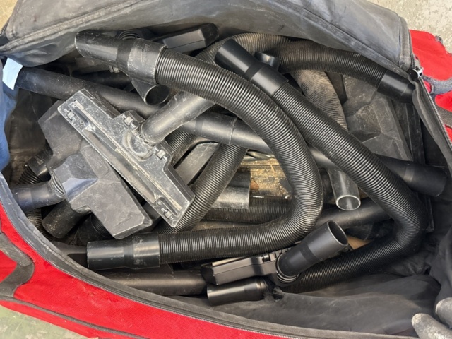 1511253-13 Handheld vacuum cleaner x4 units, Milwaukee M18 CV