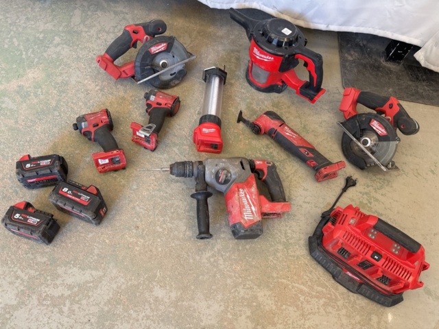 1511257-1 Tool Kit - Milwaukee #1