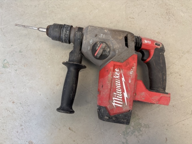 1511257-8 Tool Kit - Milwaukee #1