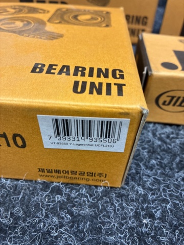 1534011-9 8 storage units, JIB