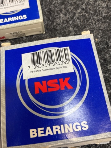 1534014-17 36 pcs Deep groove ball bearings, NSK