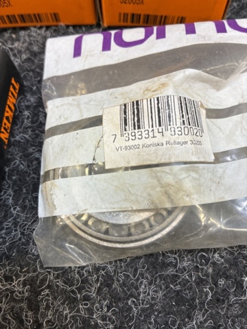1534015-6 Roller bearings, couplings, hose clamps, etc.