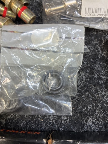 1534015-15 Roller bearings, couplings, hose clamps, etc.