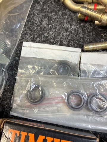 1534015-17 Roller bearings, couplings, hose clamps, etc.