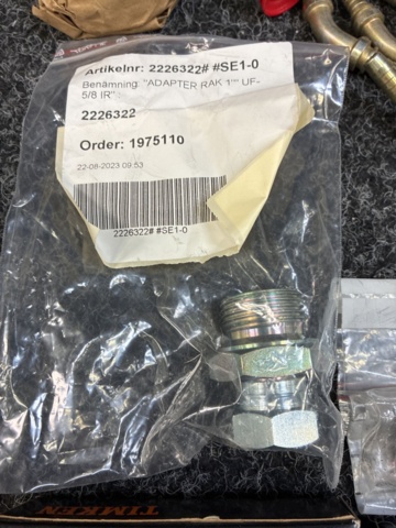 1534015-18 Roller bearings, couplings, hose clamps, etc.