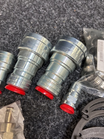 1534015-25 Roller bearings, couplings, hose clamps, etc.