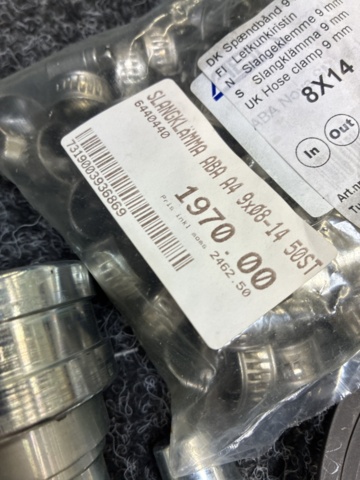 1534015-26 Roller bearings, couplings, hose clamps, etc.