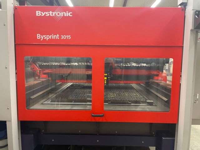 1524728-6 Bystronic BySprint 3015 CO2/Laser 3000W – 2007 – Servad – 2 skärhuvuden