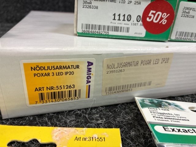 1534019-2 Sortiment med diverse ELartiklar