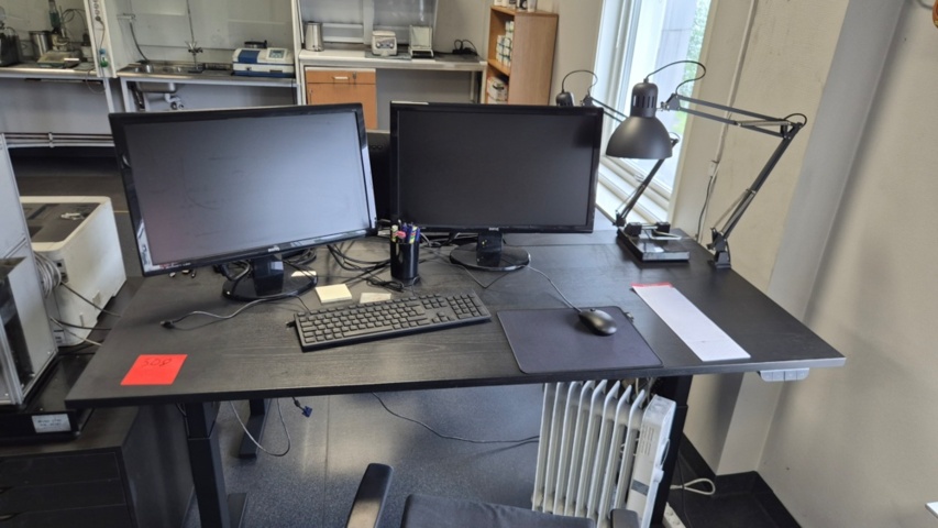 1532835-2 Office furniture with equipment