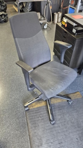 1532835-5 Office furniture with equipment